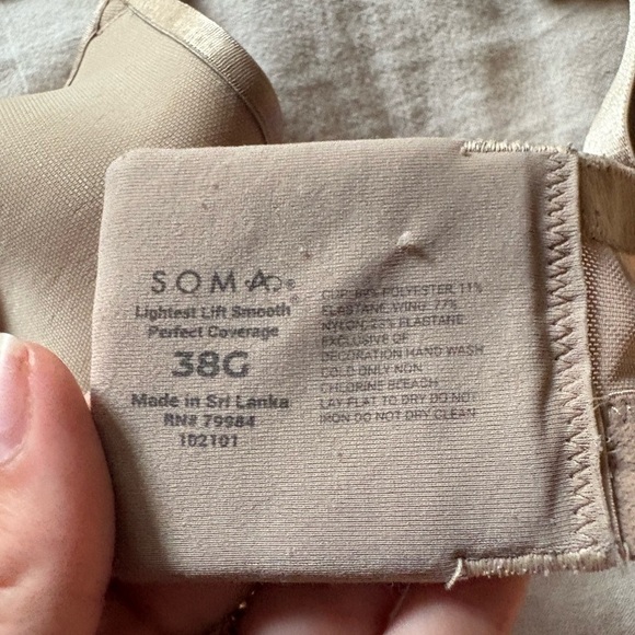 Women's Nude Underwire Bras (2) - Picture 3 of 4